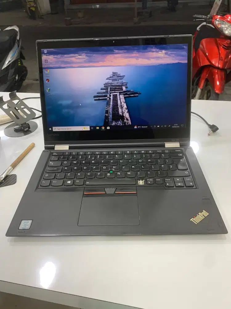 Lenovo thinkpad yoga 370 ram 8/256gb fungsi normal