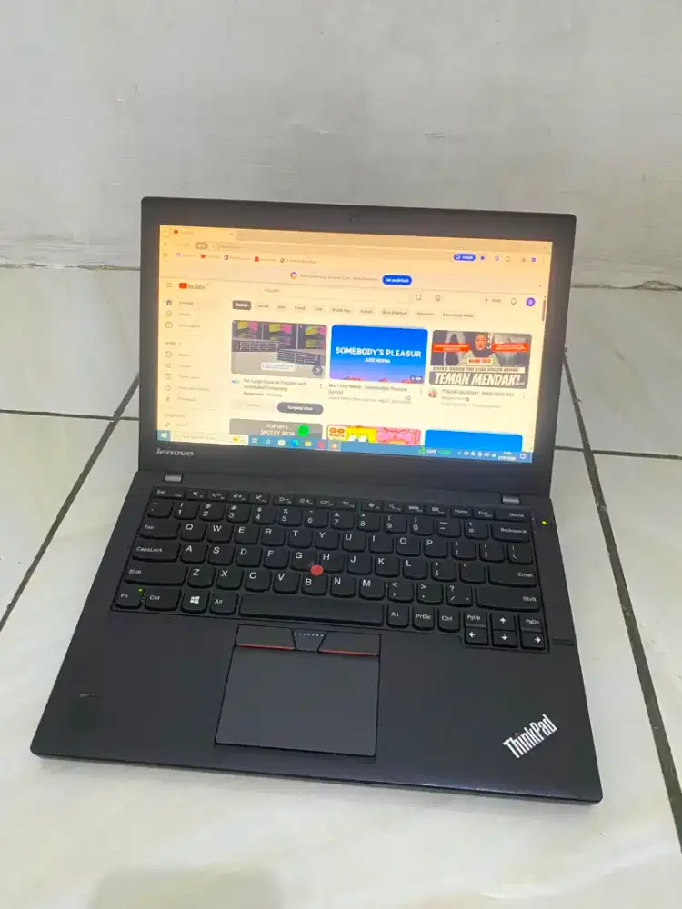 Dijual cepat laptop x250 Thinkpad