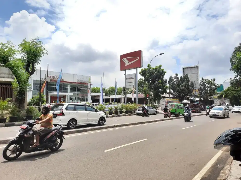 Di Jual MURAH, Tanah kav. Letak Strategis, di pinggir jalan raya Ciledug, Tangerang