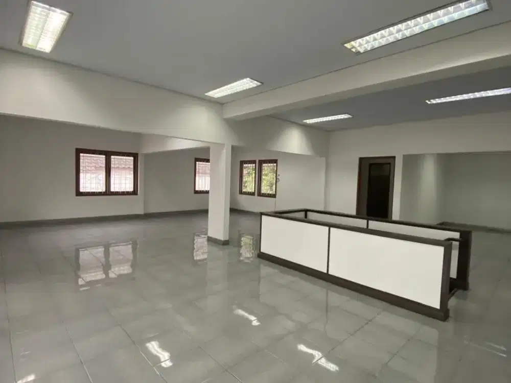 Ruang Usaha Strategis Siap Pakai di Dago Bandung
