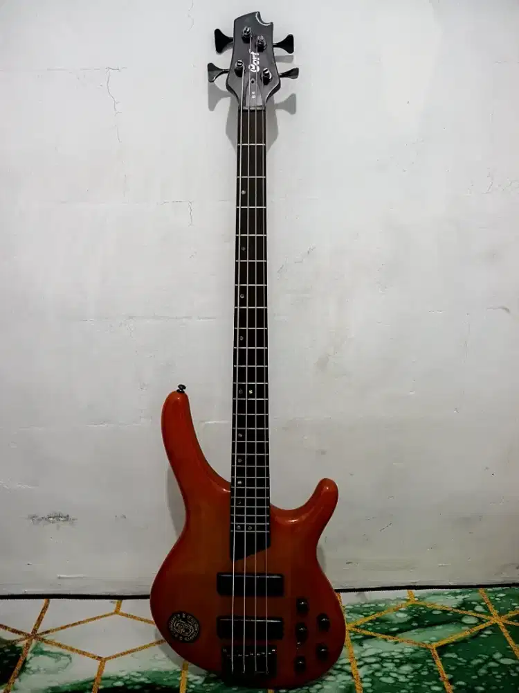 Bass Elektrik Cort b4 made in korea
