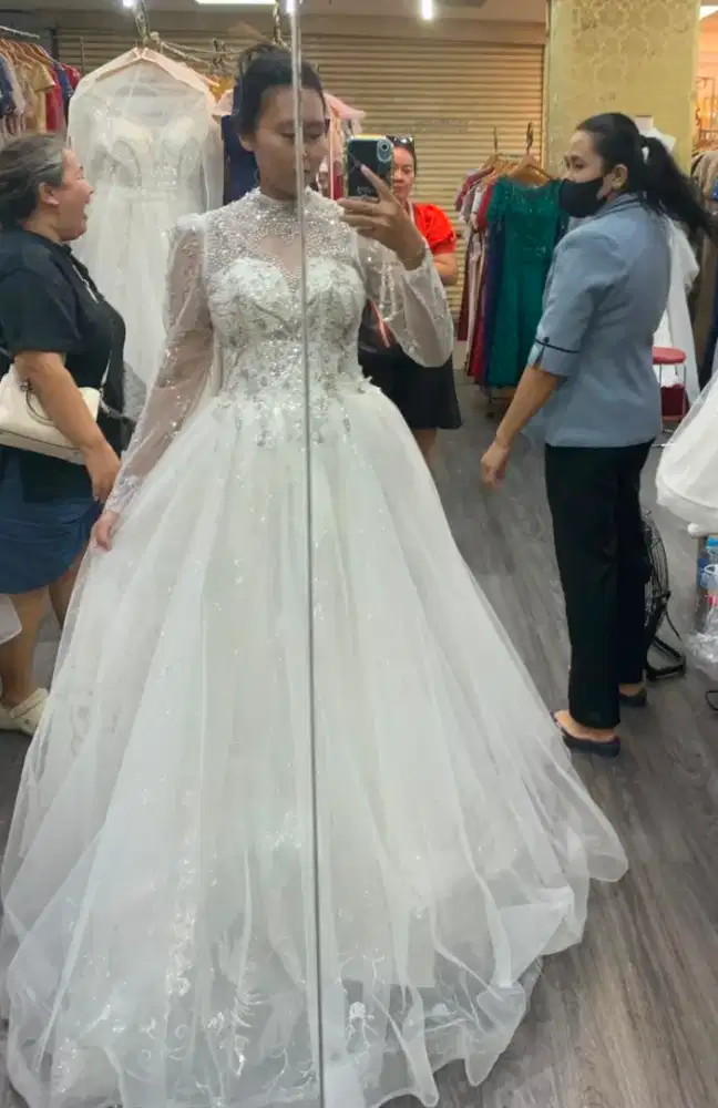 DiJual Gaun Pengantin A