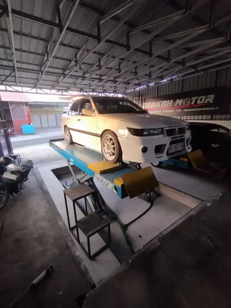 Mitsubishi lanser dan gan