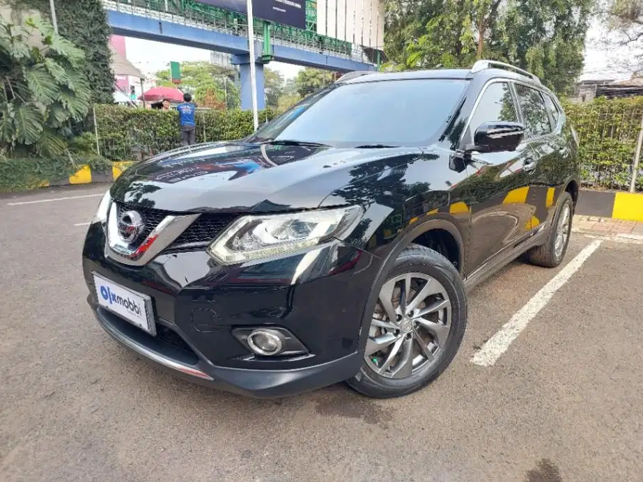 LOW DP Nissan X-Trail 2.5 Bensin-AT 2017 SOY