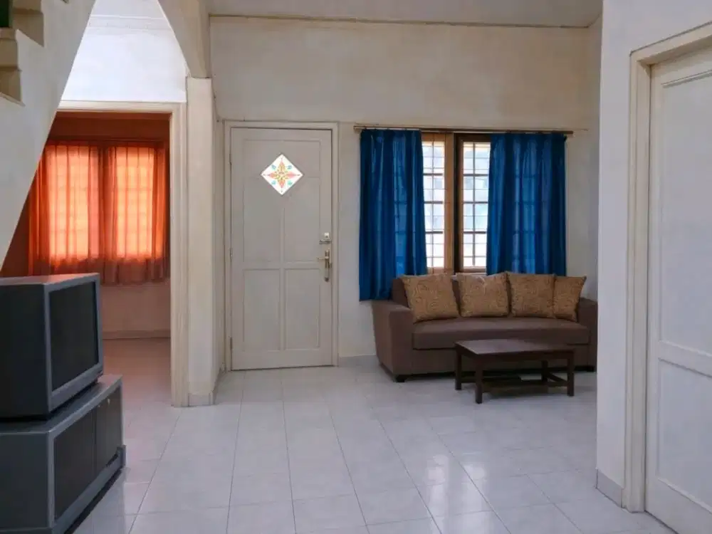 Jual Rmh diVilla Valensia surabaya Barat