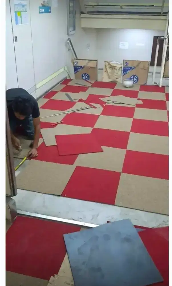 Karpet tile world 50x50 2 dus