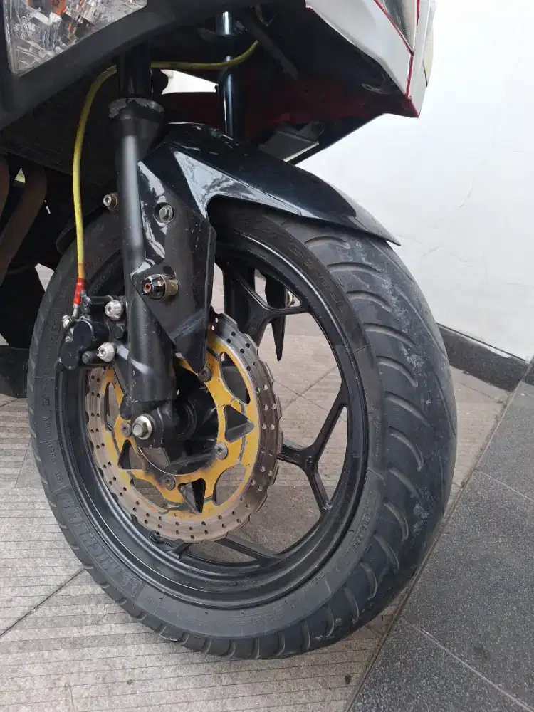 Ban Michelin 130/70-17