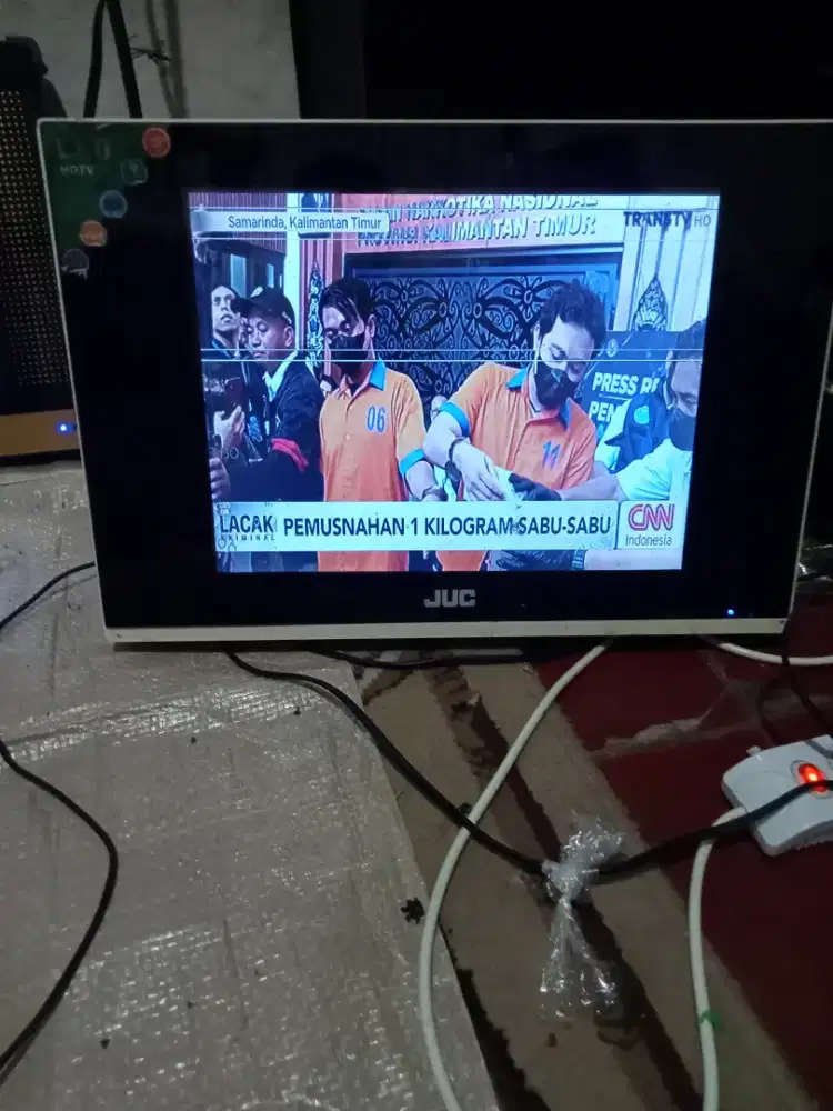 Tv LED juc 15 inchi