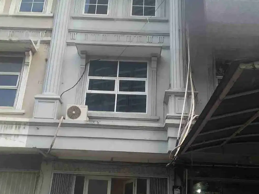 Ruko Bagus terawat siap huni di Tangerang sebrang TangCity