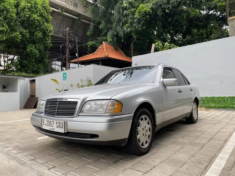 Mercedes Benz W202 C230 1997 Silver Bu Mercedes-benz C230 1996/1998