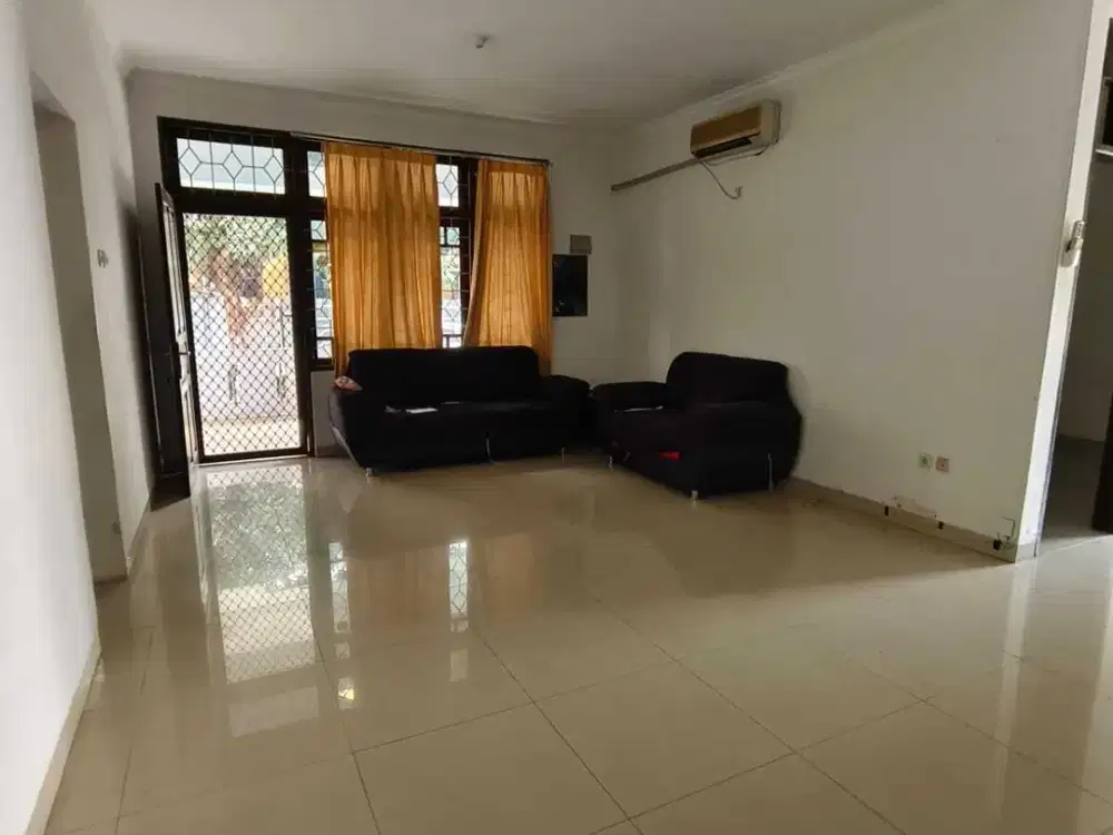 Di Jual MURAH, Rumah Siap Huni, nyaman dan asri, di Villa Melati Mas, BSD City, Tangerang Selatan