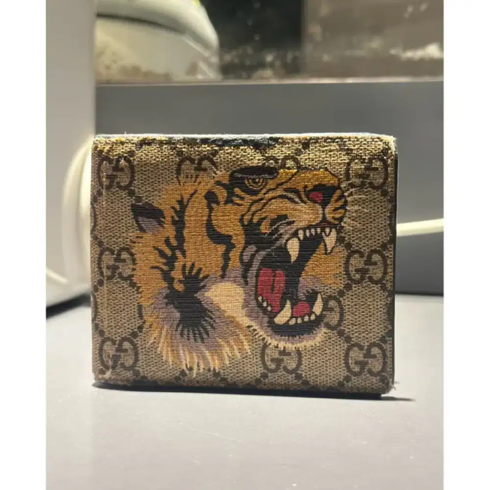 GUCCI TIGER WALLET PRELOVED