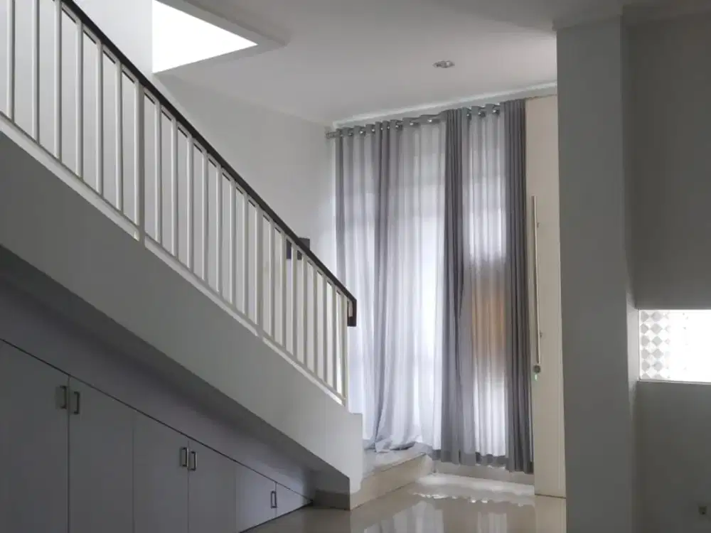 Best Offer! Rumah Premium Fully Furnished Discovery Bintaro Sektor 9 Tangerang Selatan LT 105 m² Siap Tempati