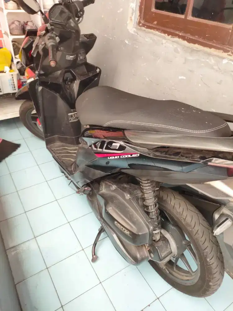 Dijual cepat vario 150 gen2 NEGO