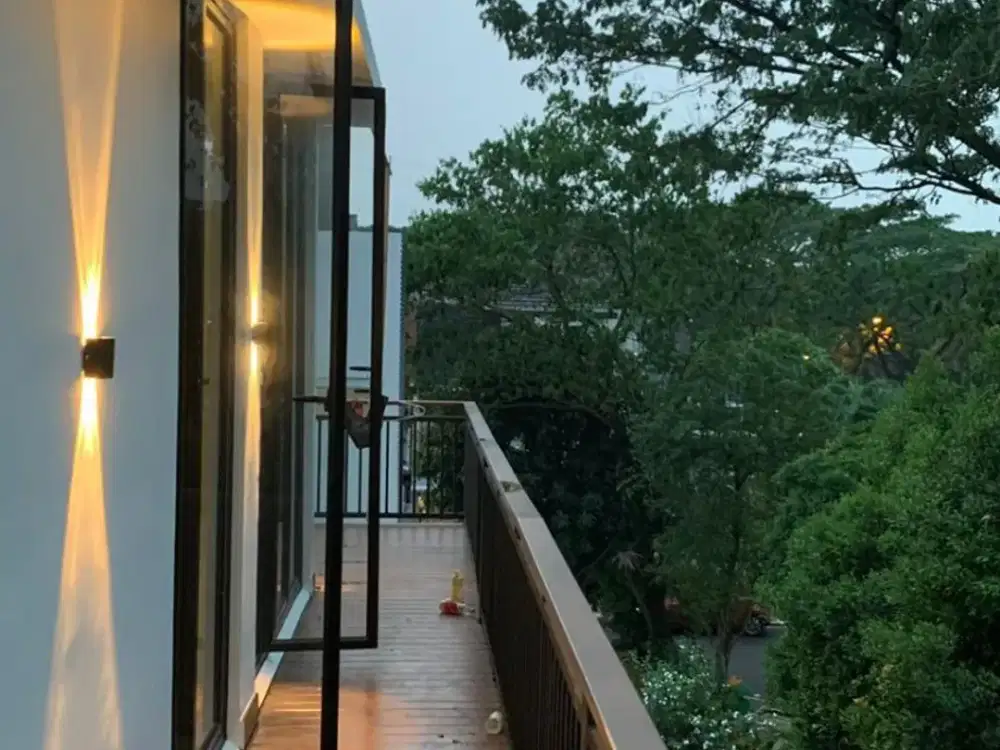 Rumah Elegan Kebayoran Bintaro Sektor 7 Tangerang Selatan LT 238 m² Harga Menarik