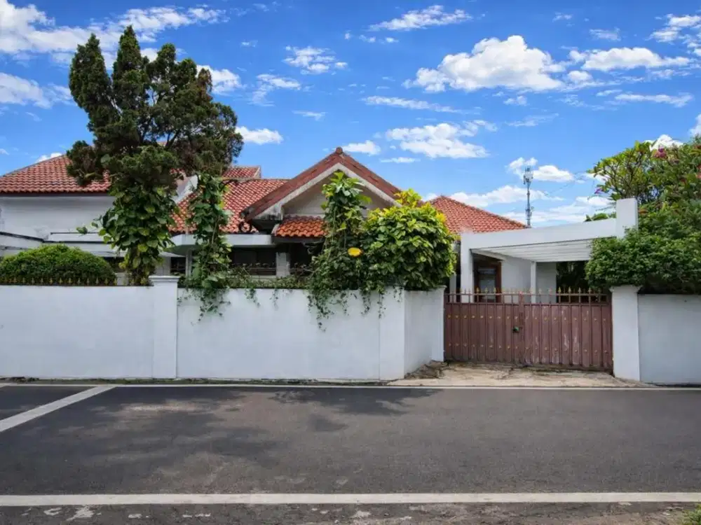 Rumah Harga Murah di Jagakarsa Posisi Hook Luas 366 M2