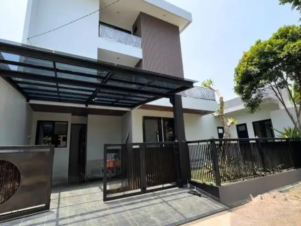 Rumah Mewah Brand New di Lebak Bulus 3 Lantai + Lift
