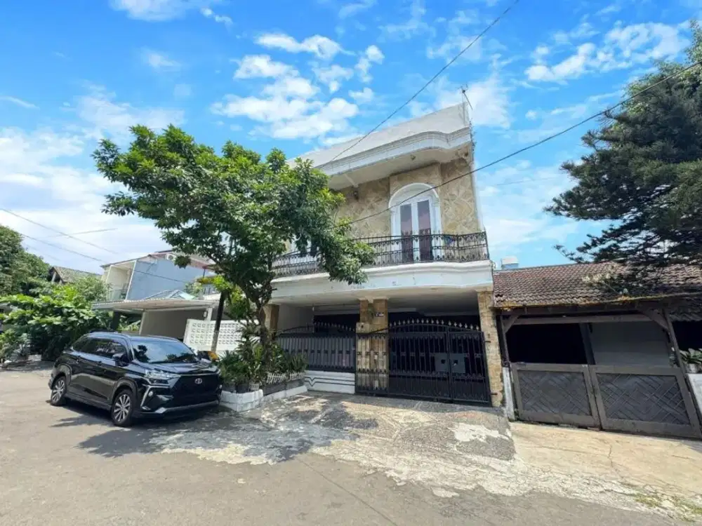 Rumah Semi Furnished Dalam Komplek Cinere 3 Lantai