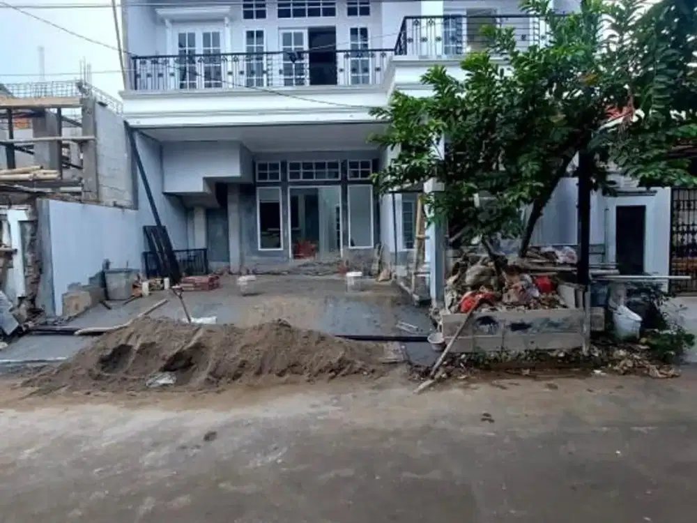 Rumah Baru di Cinere Progress 90 Persen Row Jalan Lebar