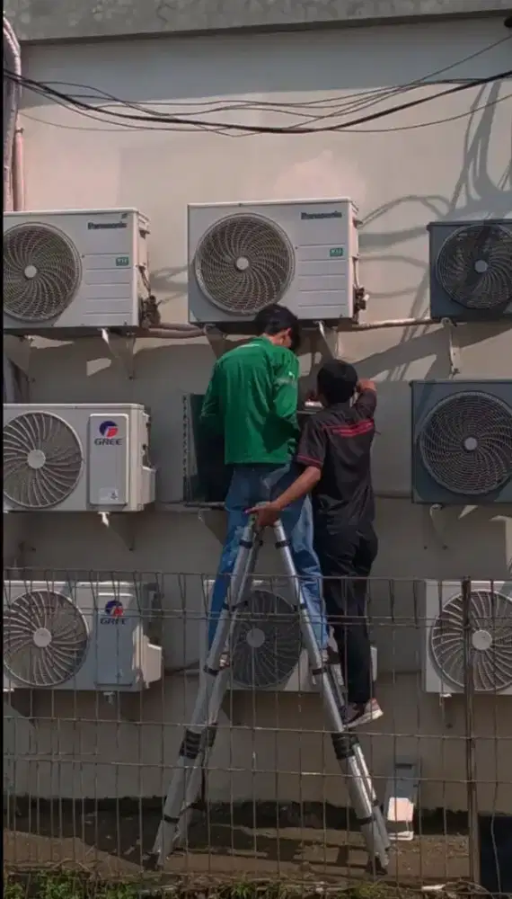 Jasa service AC,instalasi,kulkas 24 jam,bongkar pasang AC baru/bekas.