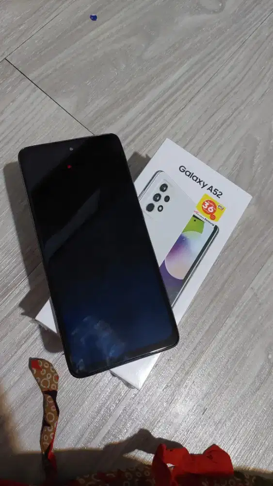 Samsung a52 like new