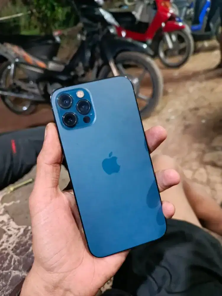 IPHONE 12 PRO LOCK PASSCODE