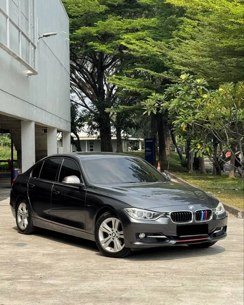 BMW 320i F30 Sport Grey 2015 Tdp Murmer Ori Menarik Bu Antik Baru Ok