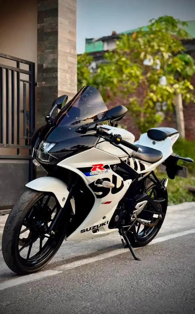 SUZUKI GSX 150 R KEYLESS SIAP PAKAI