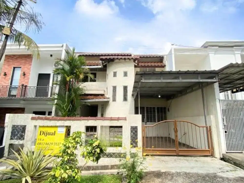 Rumah di Blok K Cinere 2 Lantai Halaman Belakang SHM
