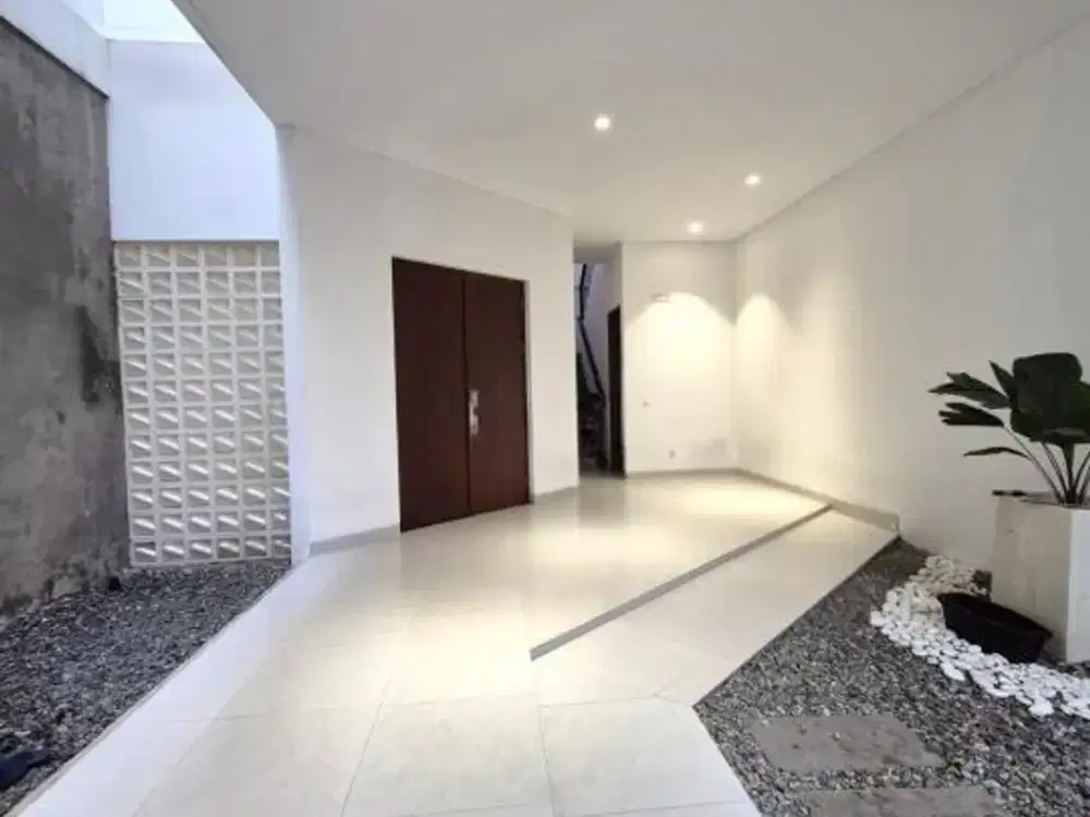 Rumah Brand New 3 Lantai Hanya 6M-An Akses Dekat ke Antasari