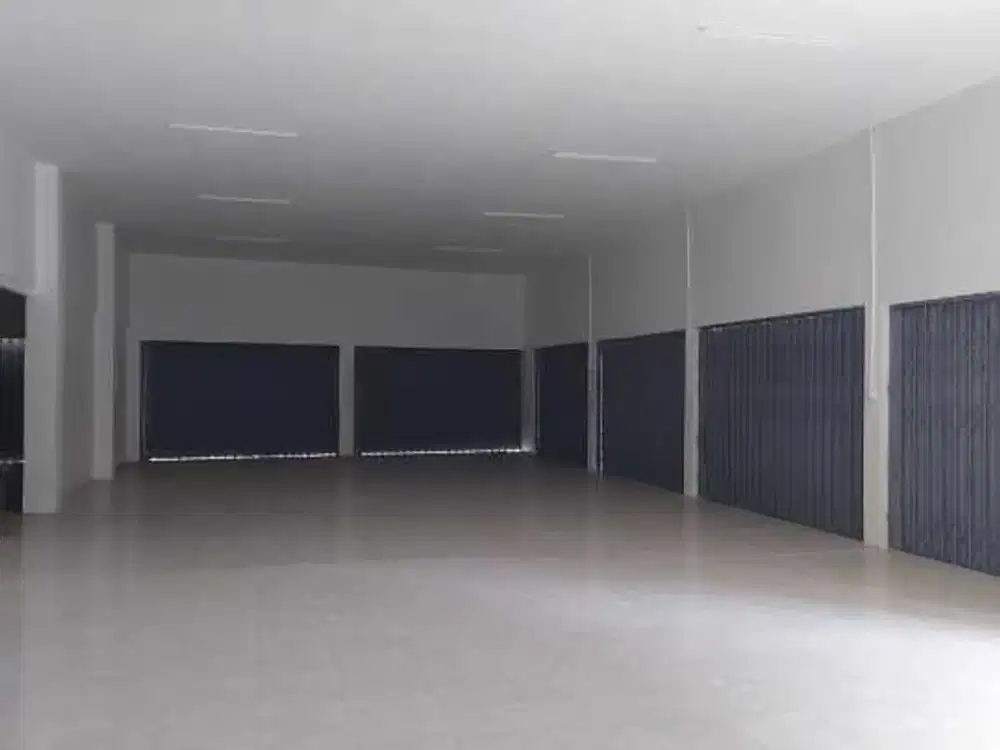 Disewakan Ruang Kantor/Gudang Letak Strategis di Jatinegara