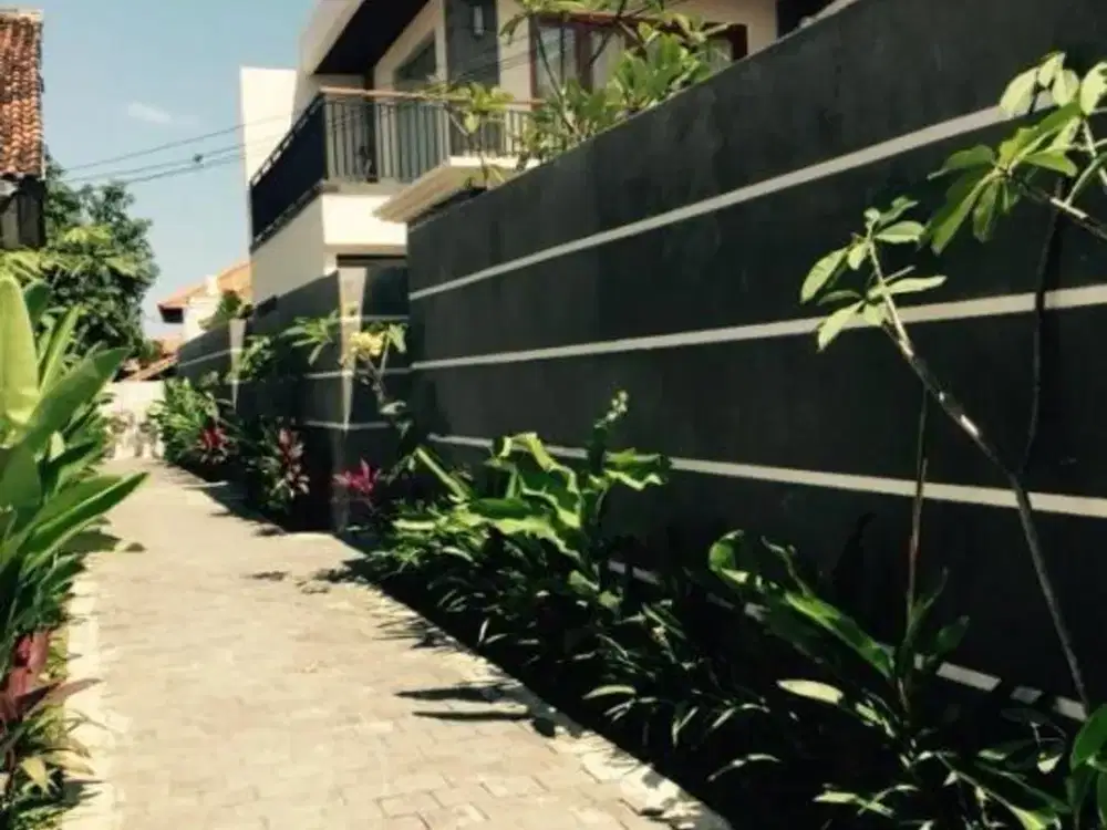 Disewakan Villa / Rumah 2 Lantai - Siap Huni