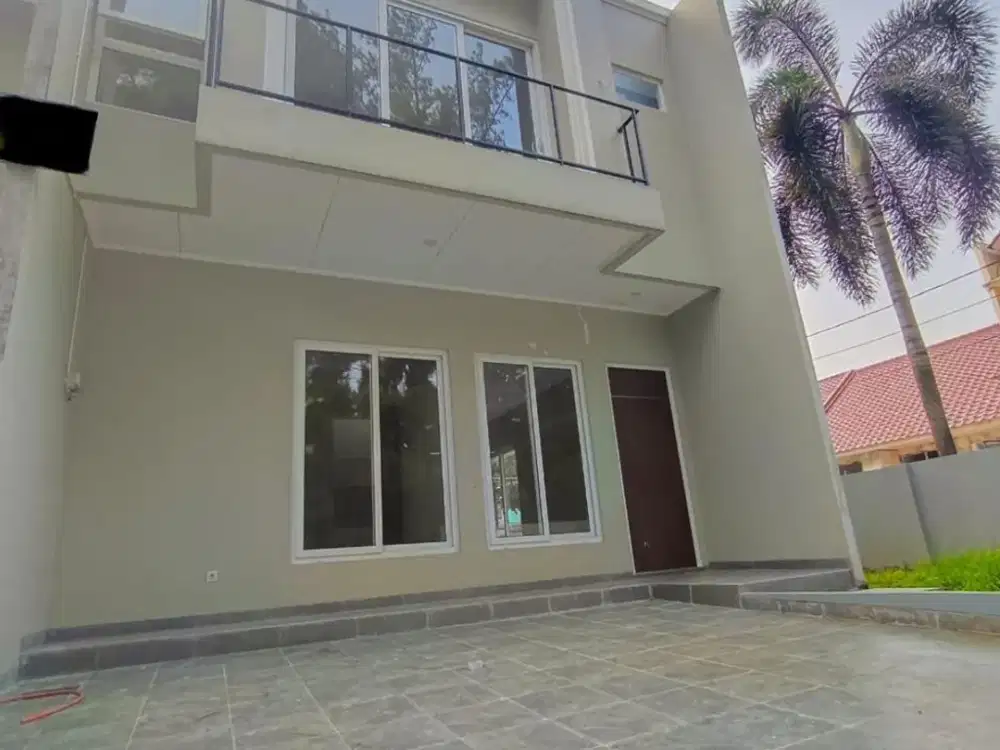 Di Jual MURAH, Rumah Baru, Posisi di Hoek, Siap Huni, di Villa Melati Mas, BSD City, Tangerang Selatan.