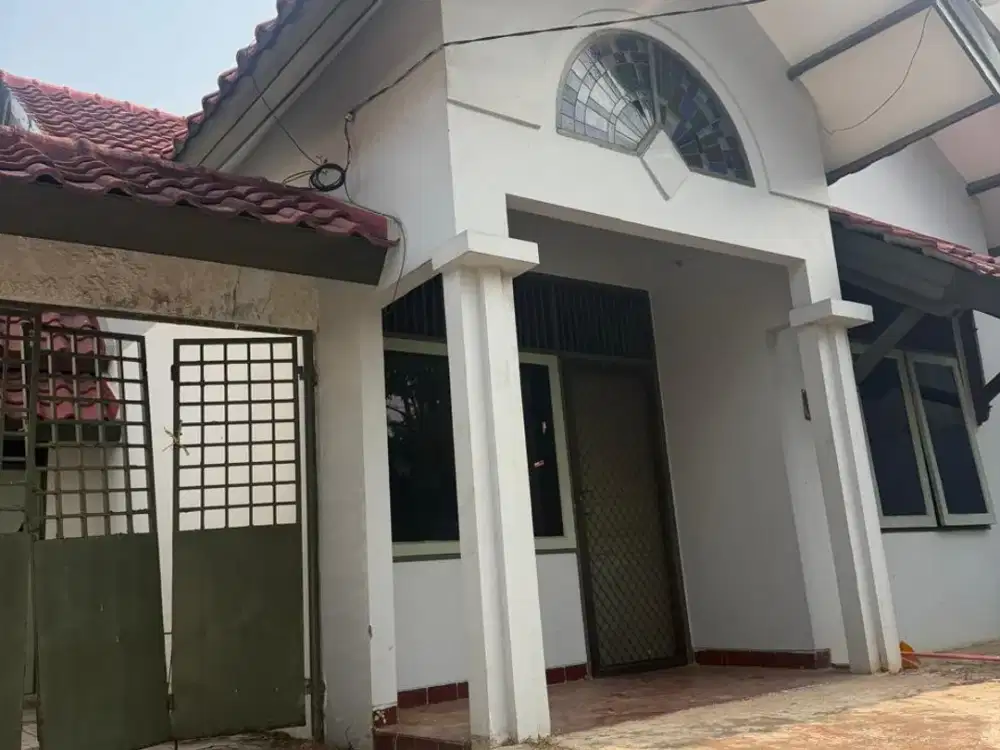 Di Jual MURAH, Rumah di Villa Melati Mas, BSD City, Tangerang Selatan