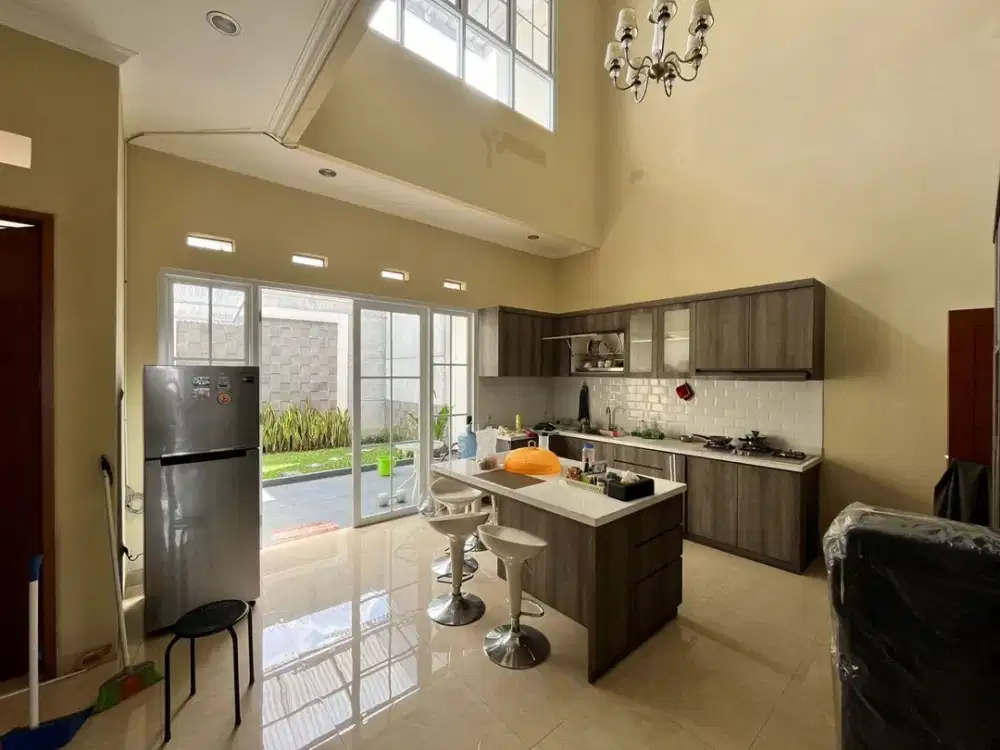 FHR@DIJUAL DAN DISEWAKAN RUMAH HOMIE SIAP HUNI KOMPLEK CIGADUNG DAGO KOTA BANDUNG. FULL FURNISHED