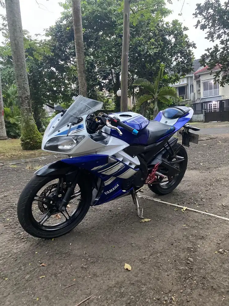 Yamaha R15 2015