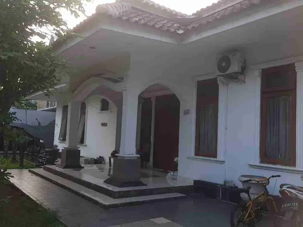 DI JUAL CEPAT RUMAH DI ISLAMIC VILLAGE KELAPA DUA TANGERANG
