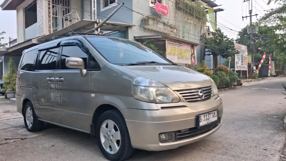 Nissan serena 2005 hws ( pjk on ) mulussss