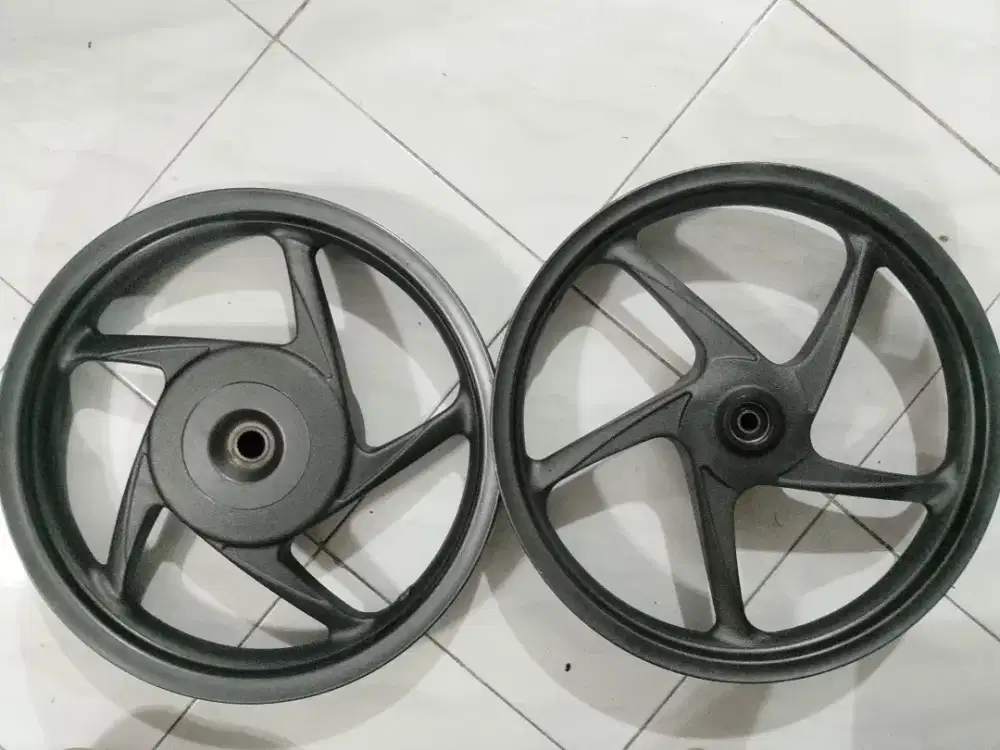 Jual velg motor beat thn 2014 . Original