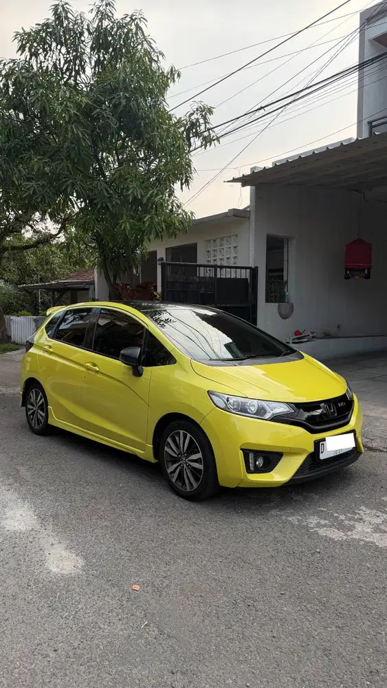 Mobil Hatchback Honda Jazz 2014 KM 83RB City Car