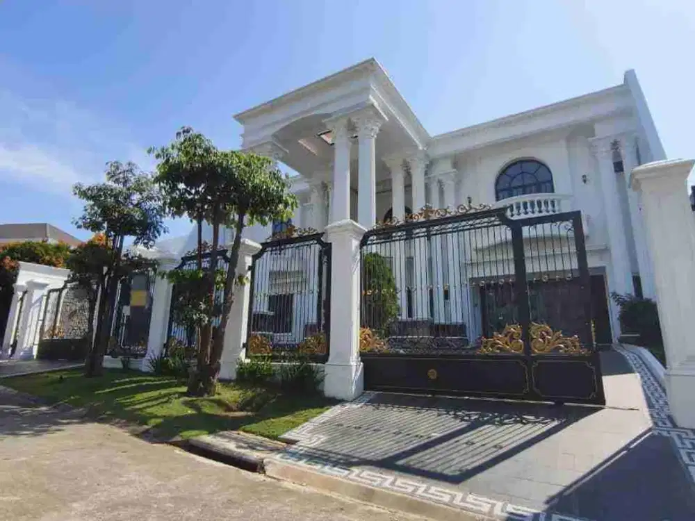 Dijual cepat rumah mewah lengkap dengan private pool di sentul city