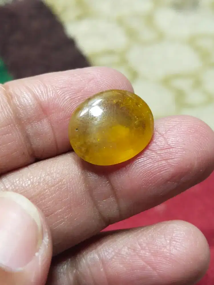 Batu yakut/yellow safir