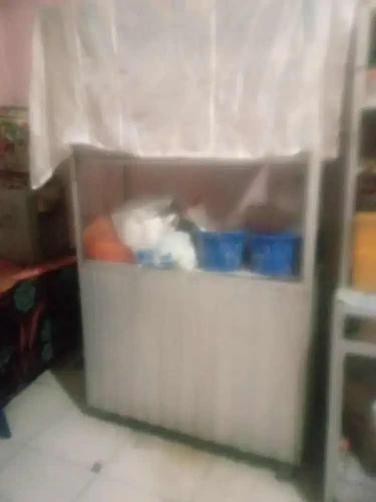 Di jual semua murah saja