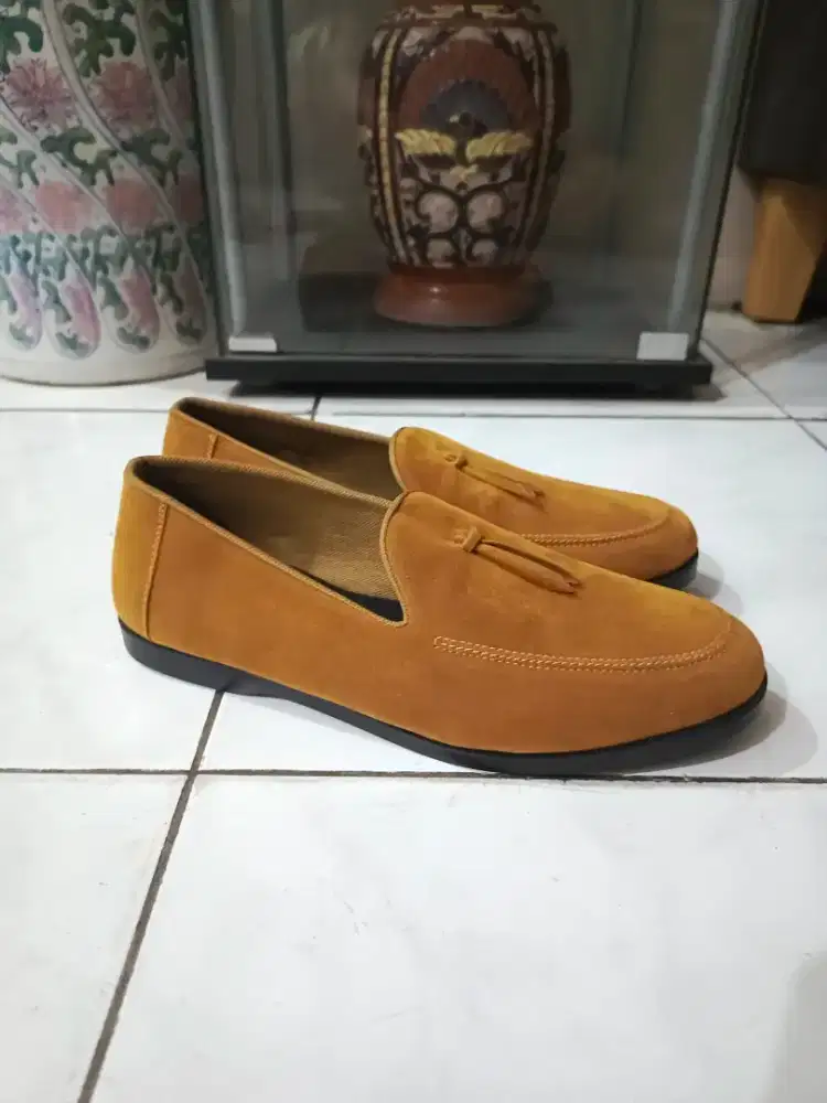 Sepatu slip on 43
