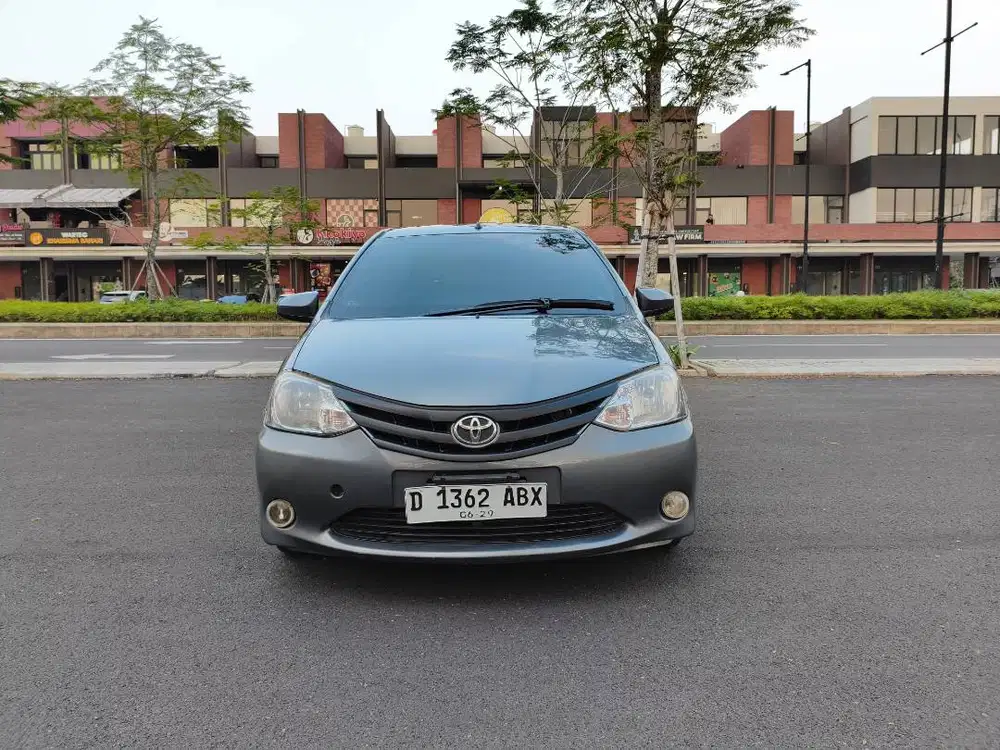 Toyota Etios e 2014 grey