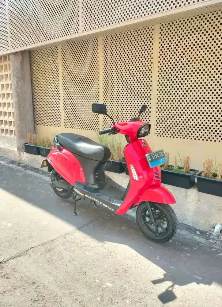 Motor Listrik VIAR EV1 Model Vespa Sprint Full Ors Low KM No Minus