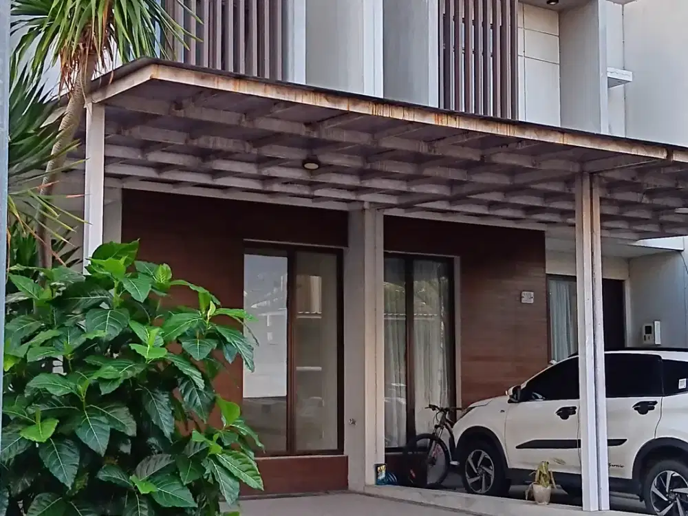 Termurah Rumah 2 lantai Shinano siap huni bisa KPR