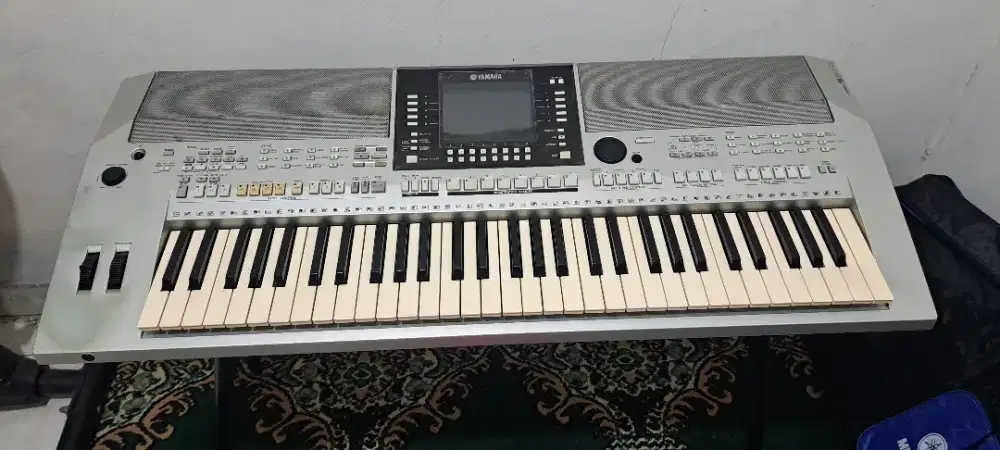 Keyboard yamaha Psr S 910