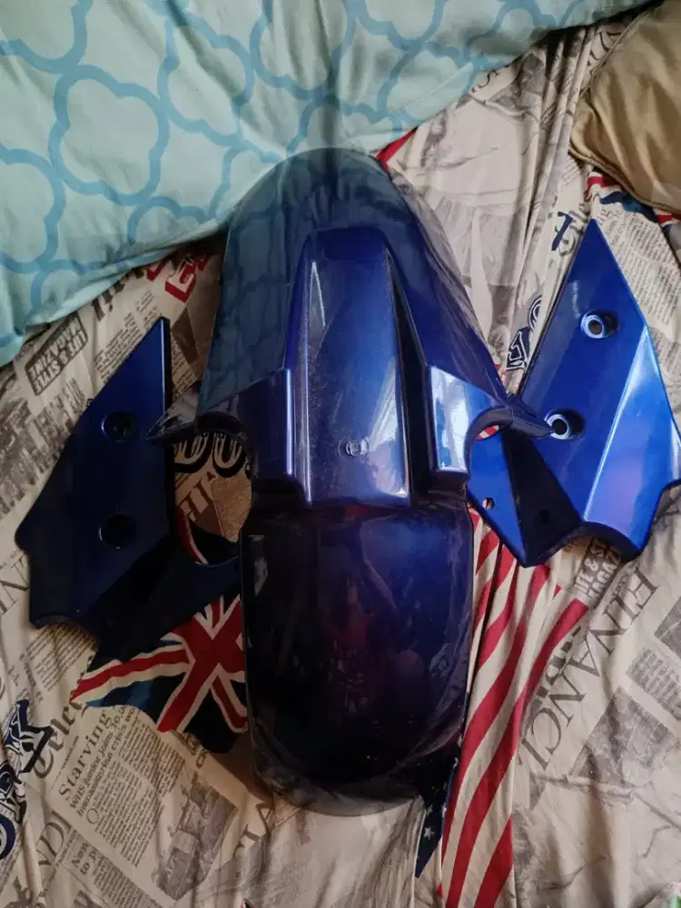 Dijual Spakbor Depan model ninja FI universal like new