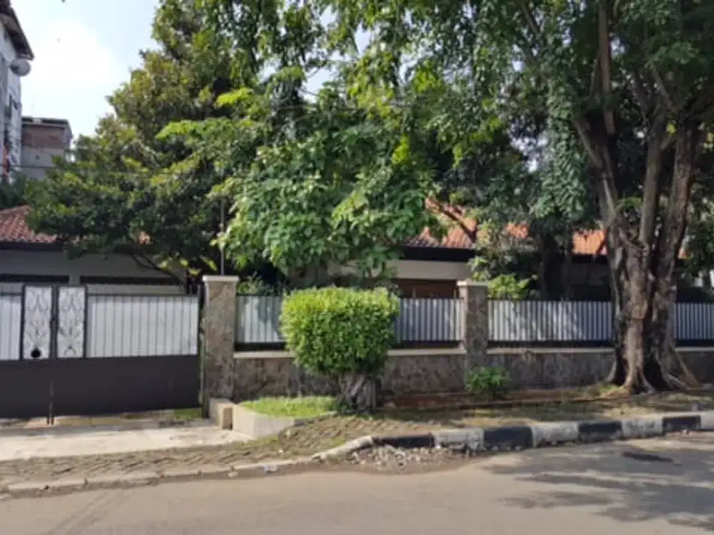 Rumah Zona Komersial Lokasi Strategis Di Cempaka Putih Jakpus